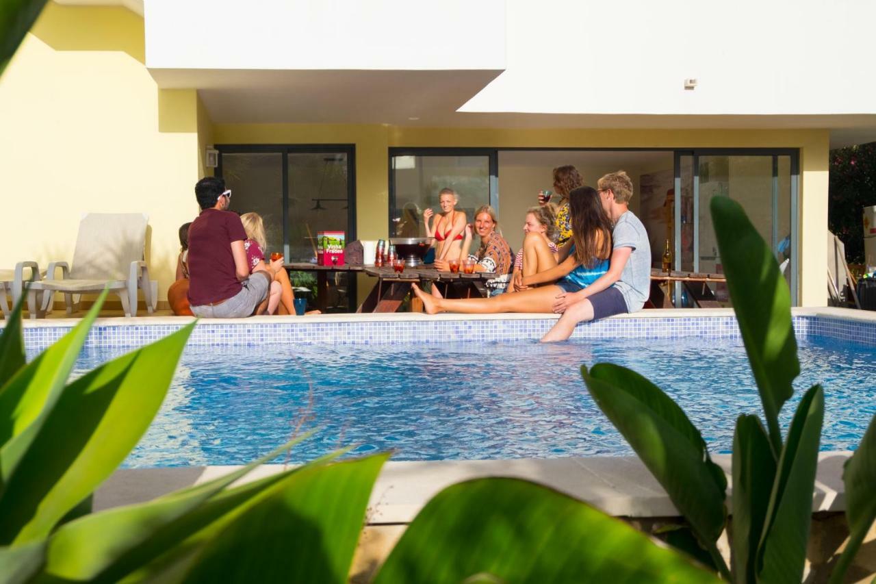 Algarve Surf Hostel - Lagos Bagian luar foto