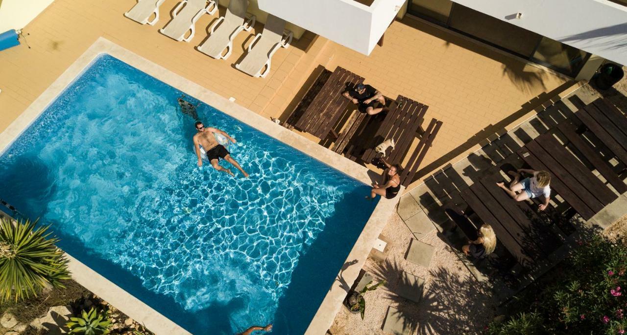 Algarve Surf Hostel - Lagos Bagian luar foto