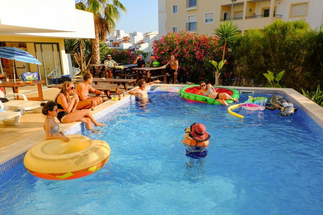 Algarve Surf Hostel - Lagos Bagian luar foto